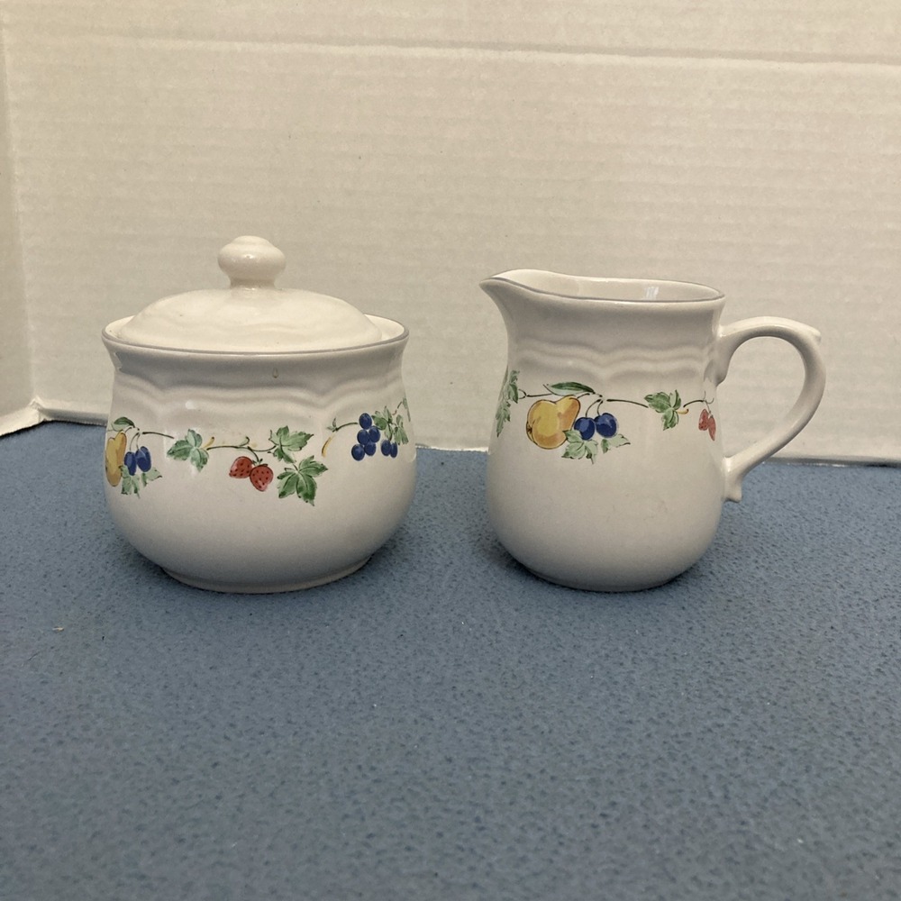 VTG‎ AMG Nanci Genuine Stoneware Multicolor Fruit Patterned Cream & Sugar Set